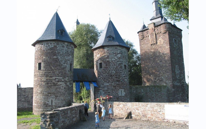 Feodaal kasteel van Sombreffe
