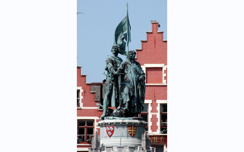 Standbeeld Jan Breydel en Pieter De Coninck